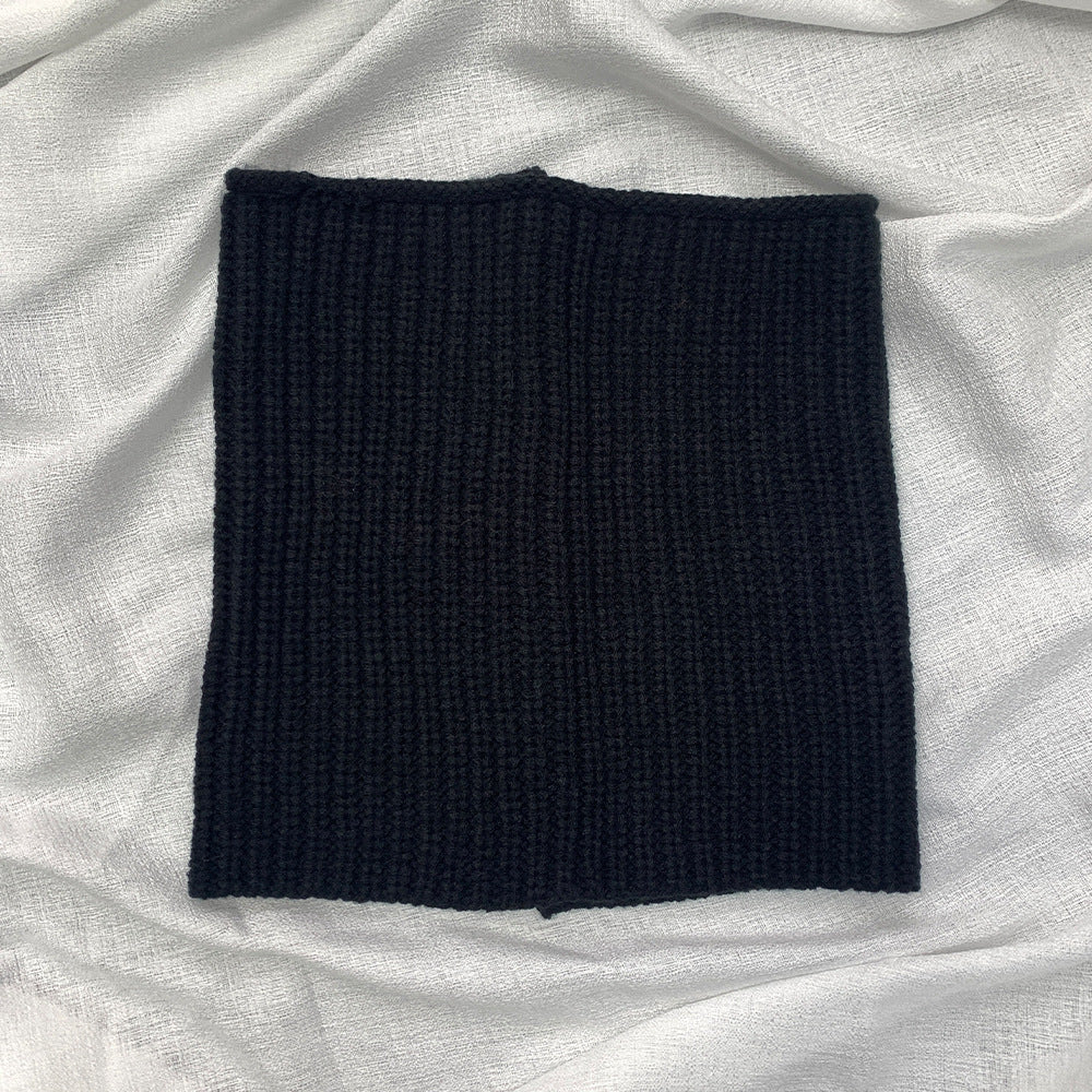 Chic Knit Scarves with Slit Design for All-Season Style