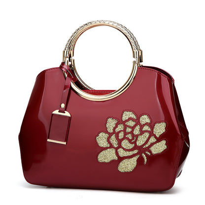 Fashionable Red Patent Leather Handbag Trendy Shell Bag