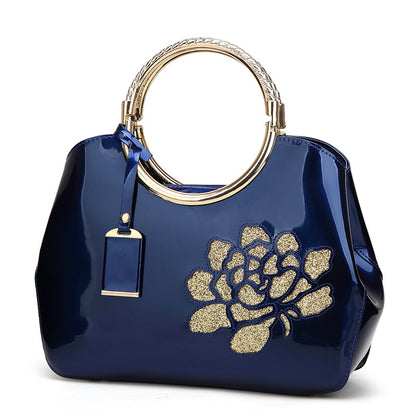 Fashionable Red Patent Leather Handbag Trendy Shell Bag