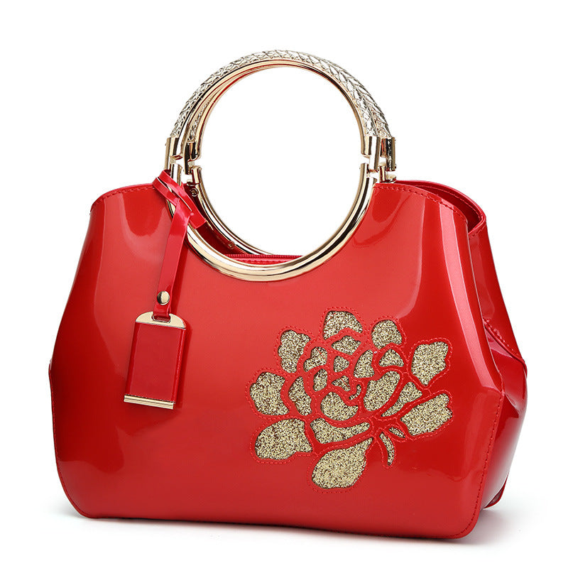 Fashionable Red Patent Leather Handbag Trendy Shell Bag