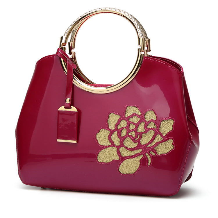 Fashionable Red Patent Leather Handbag Trendy Shell Bag