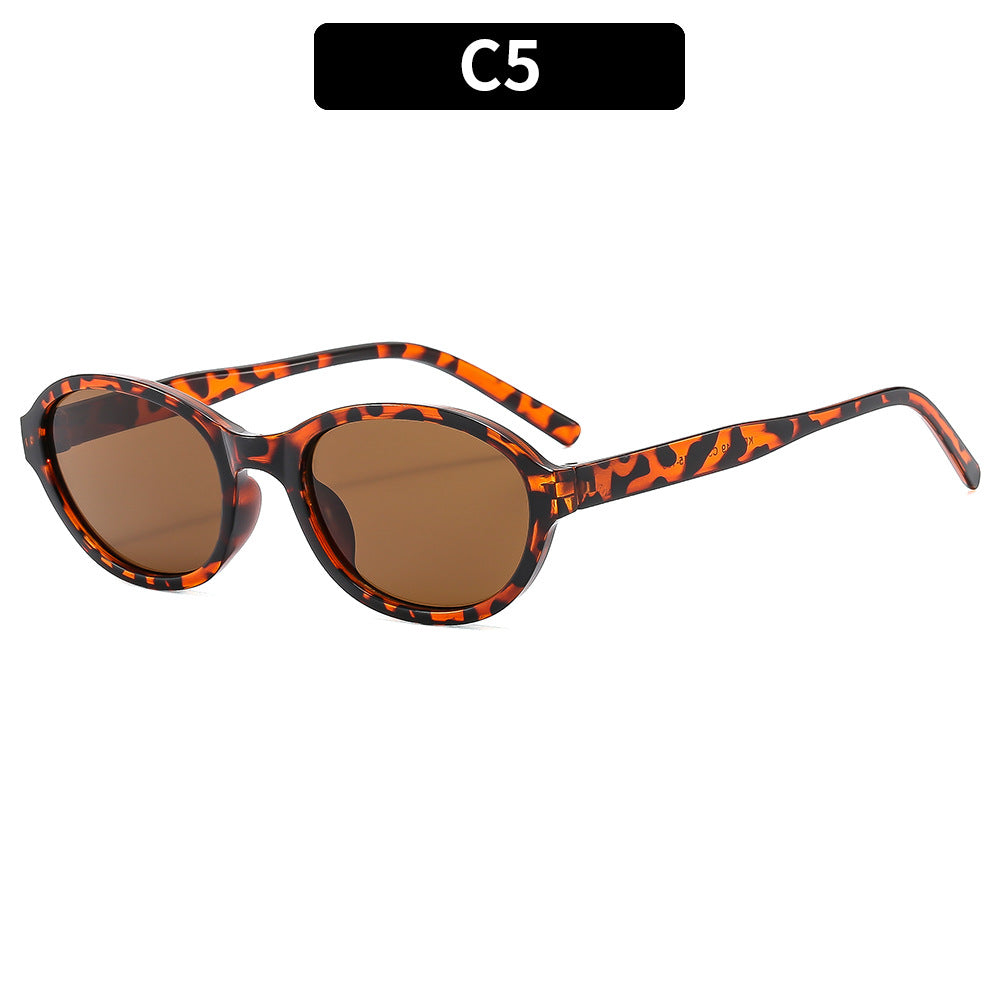 Trendy Oval Sunglasses for Fashionable Casual Wear