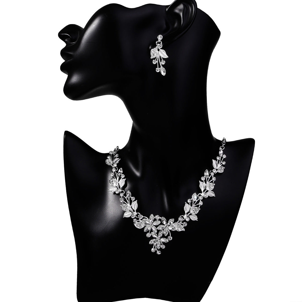 Bridal Jewelry Set With Flower Design Necklace And Earrings