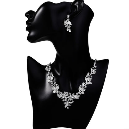 Bridal Jewelry Set With Flower Design Necklace And Earrings