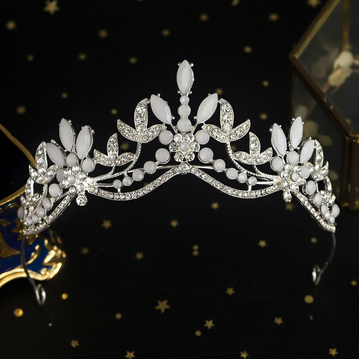 Bridal Veil Hair Accessories Crown Headpiece for Weddings and Photoshoots