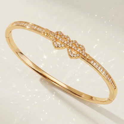 High-End Zirconia Stone Bangle with Nail Design for Weddings and Parties