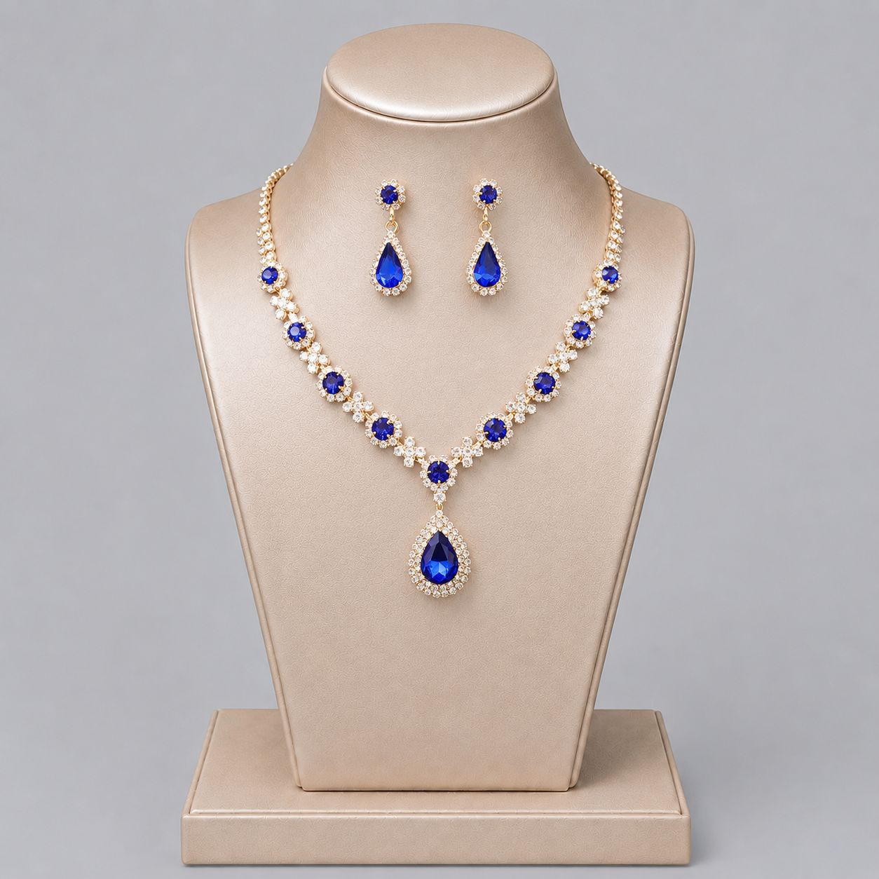 Elegant Crystal Jewelry Set with Necklace and Earrings for Parties