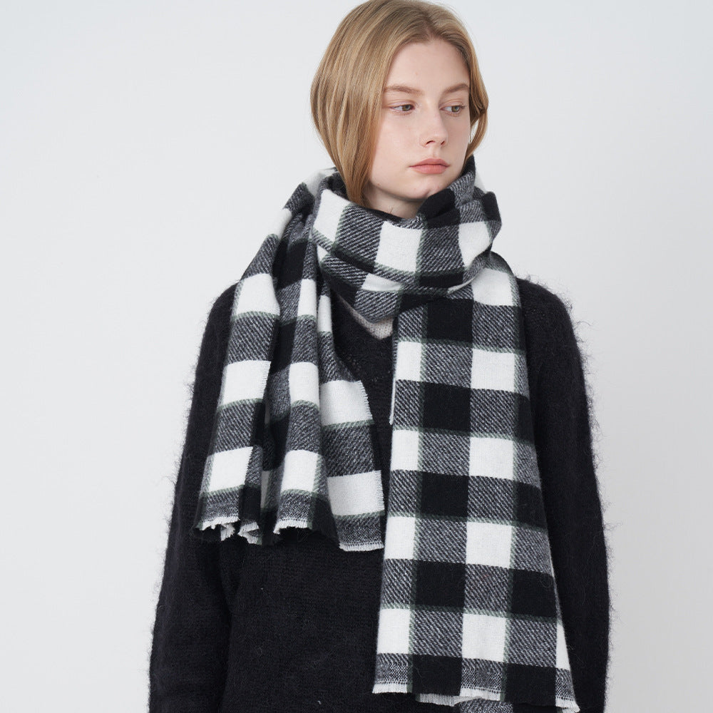 Classic Black And White Checkered Scarf Trendy Knitted Winter Wrap