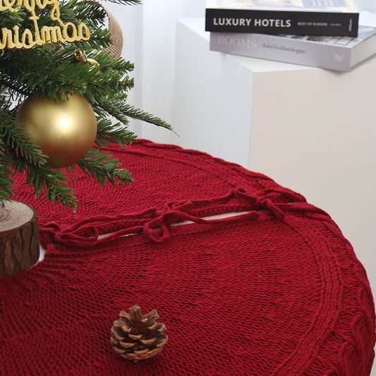 Knitted Christmas Tree Skirt in Red and Khaki - Decorative Capes for Festive Seasons