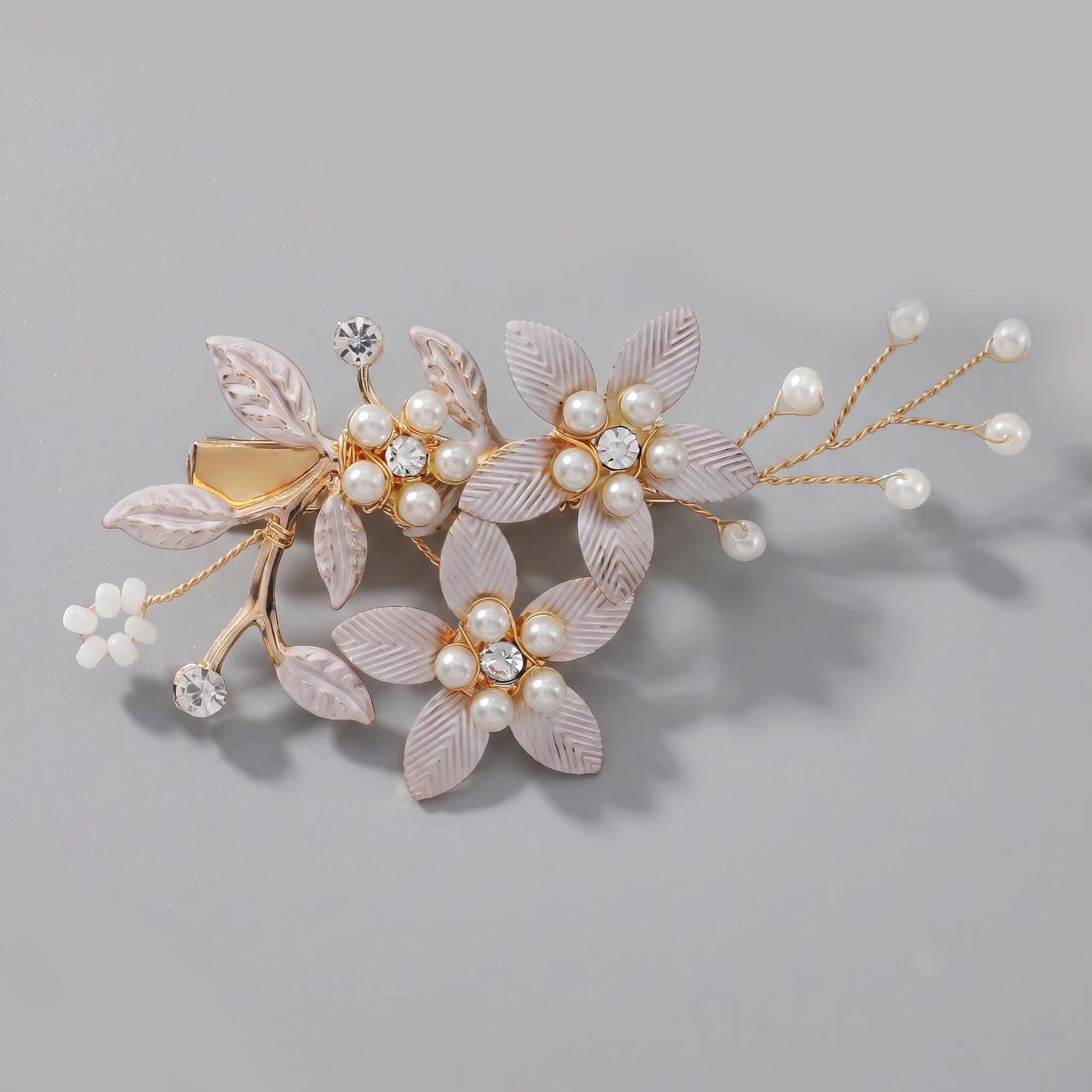 Exquisite Pearl and Crystal Flower Headpiece for Bridal Photoshoots
