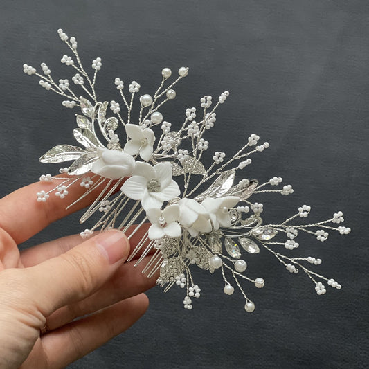 White Floral Comb Elegant Wedding Hairpiece Bride