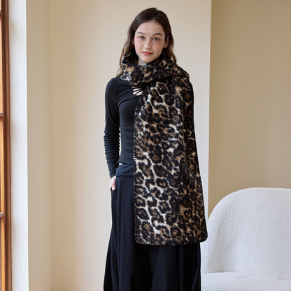 New Double-Sided Printed Leopard Print Scarf for Women - Stylish and Versatile