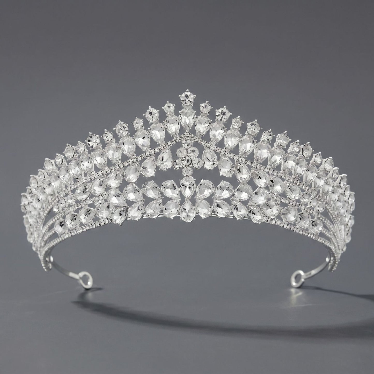 Vintage Luxurious Rhinestone Alloy Crown Headpiece for Women Party Events