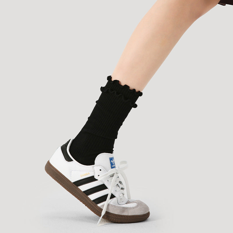 Renaissance Creative Mid Calf Scallop Edge Cotton Socks