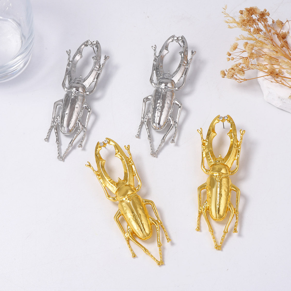 Alloy Beetle Stud Earrings Vintage Minimal Chic