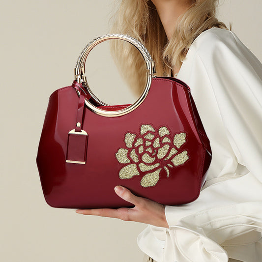 Fashionable Red Patent Leather Handbag Trendy Shell Bag