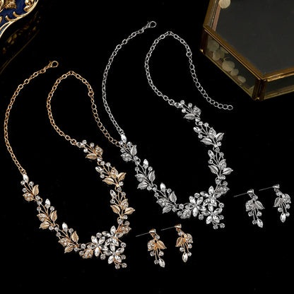 Bridal Jewelry Set With Flower Design Necklace And Earrings