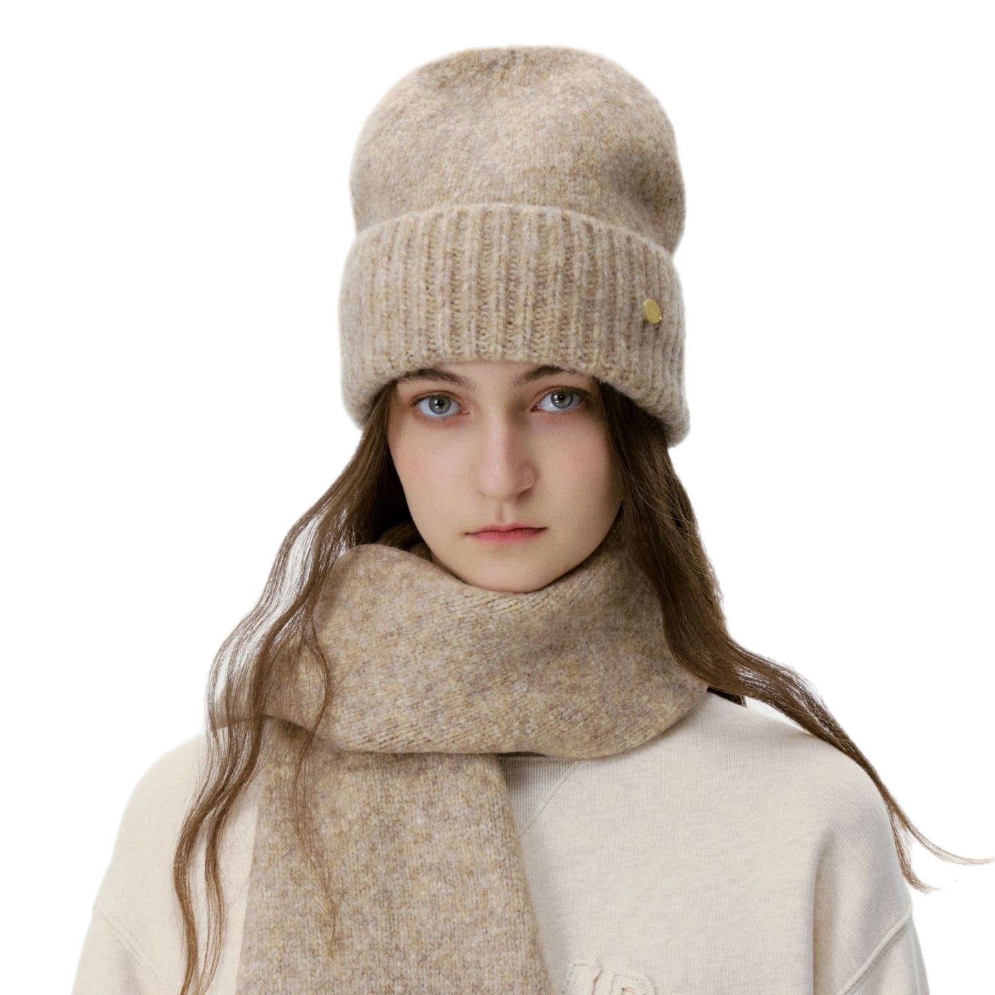 Solid Color Knitted Beanie for Men and Women - Stylish and Warm