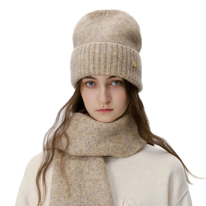 Solid Color Knitted Beanie for Men and Women - Stylish and Warm