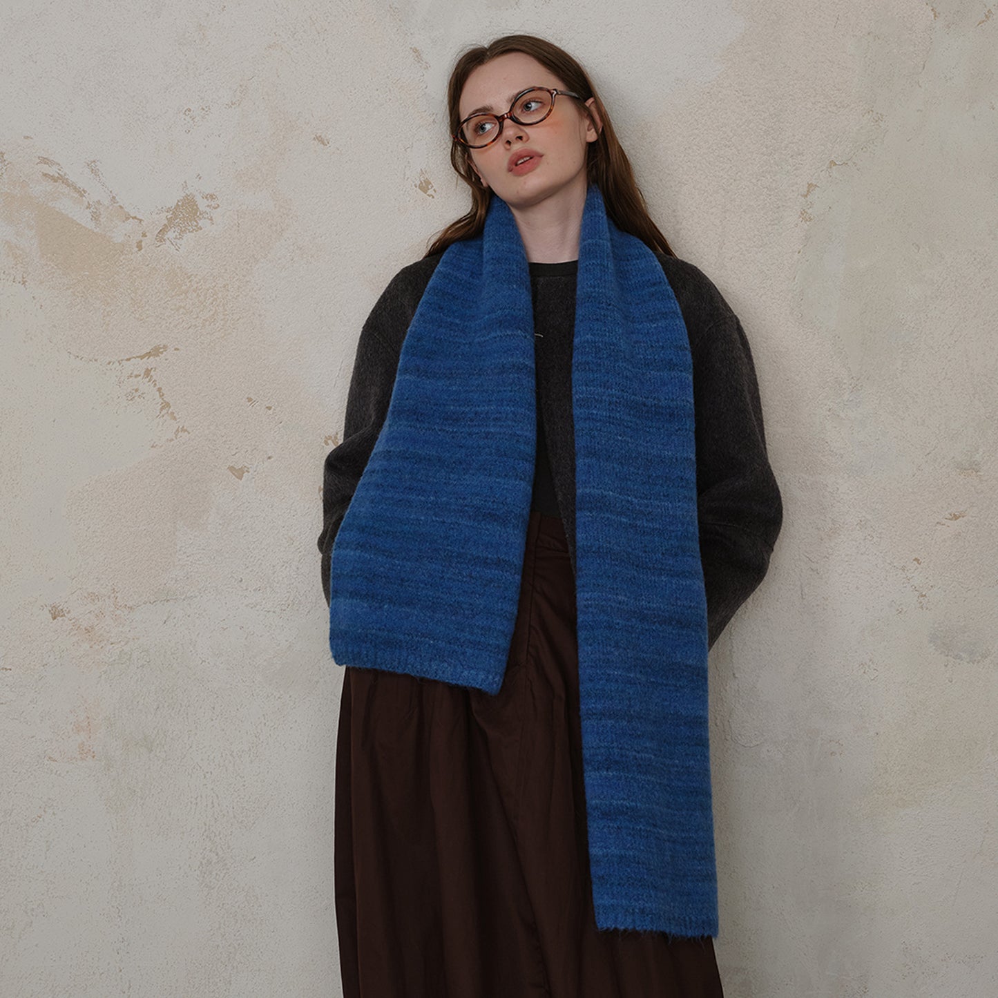 Chic Vintage-Style Wool Blend Scarf for Women