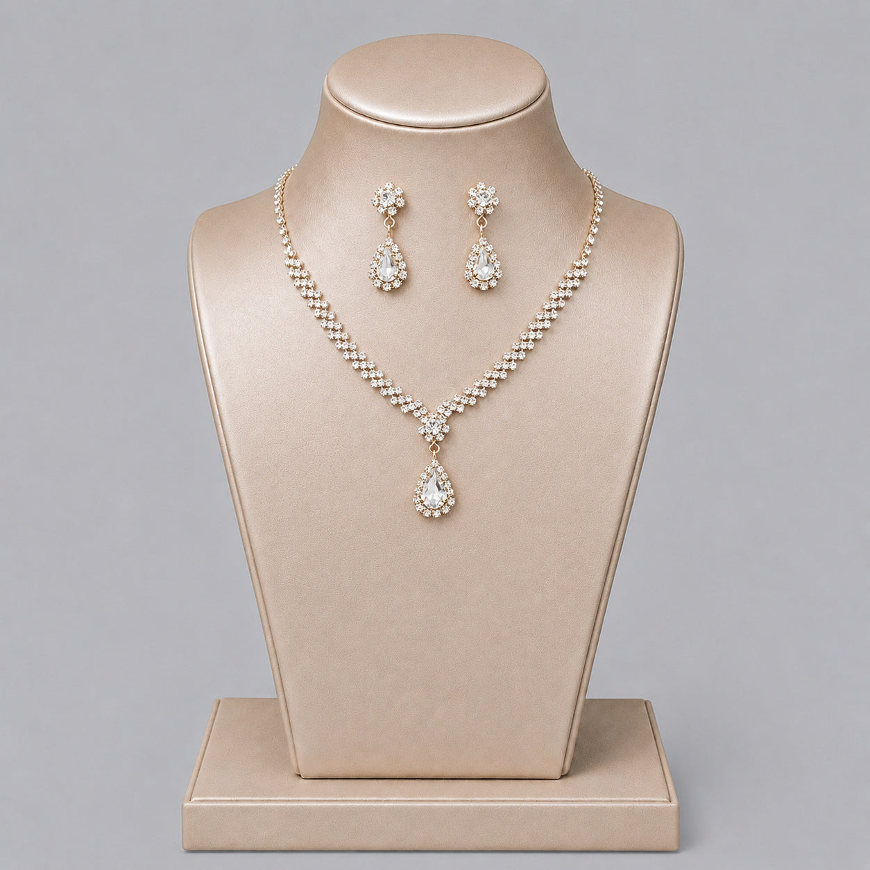 Elegant Crystal Jewelry Set with Necklace and Earrings for Parties