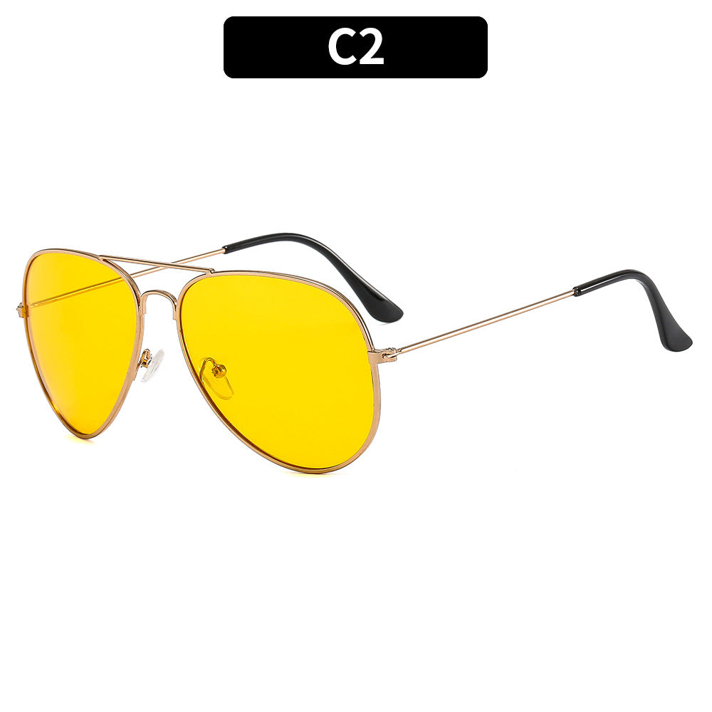Retro Metal Frame Sunglasses with UV400 Protection
