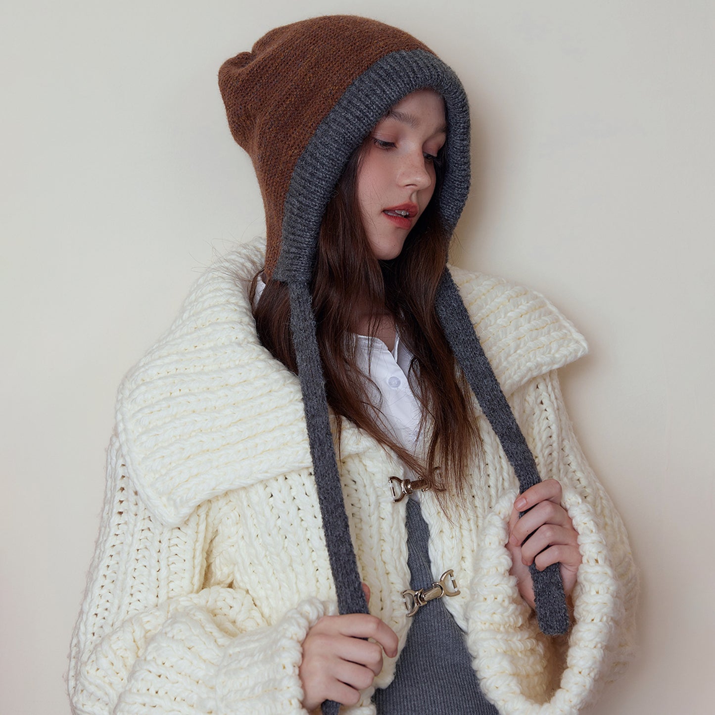 Color-Blocked Knitted Beanie Hat for Women - Warm and Stylish