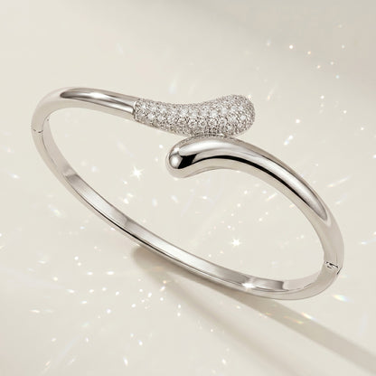 High-End Zirconia Stone Bangle with Nail Design for Weddings and Parties