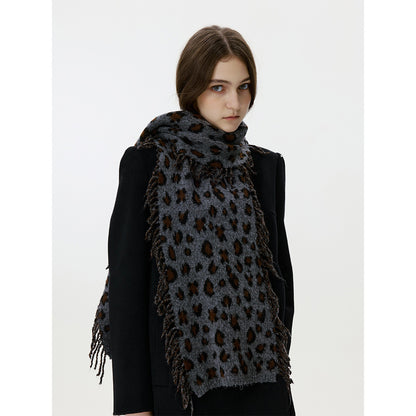 Trendy Vintage Animal Print Knitted Scarf for Women