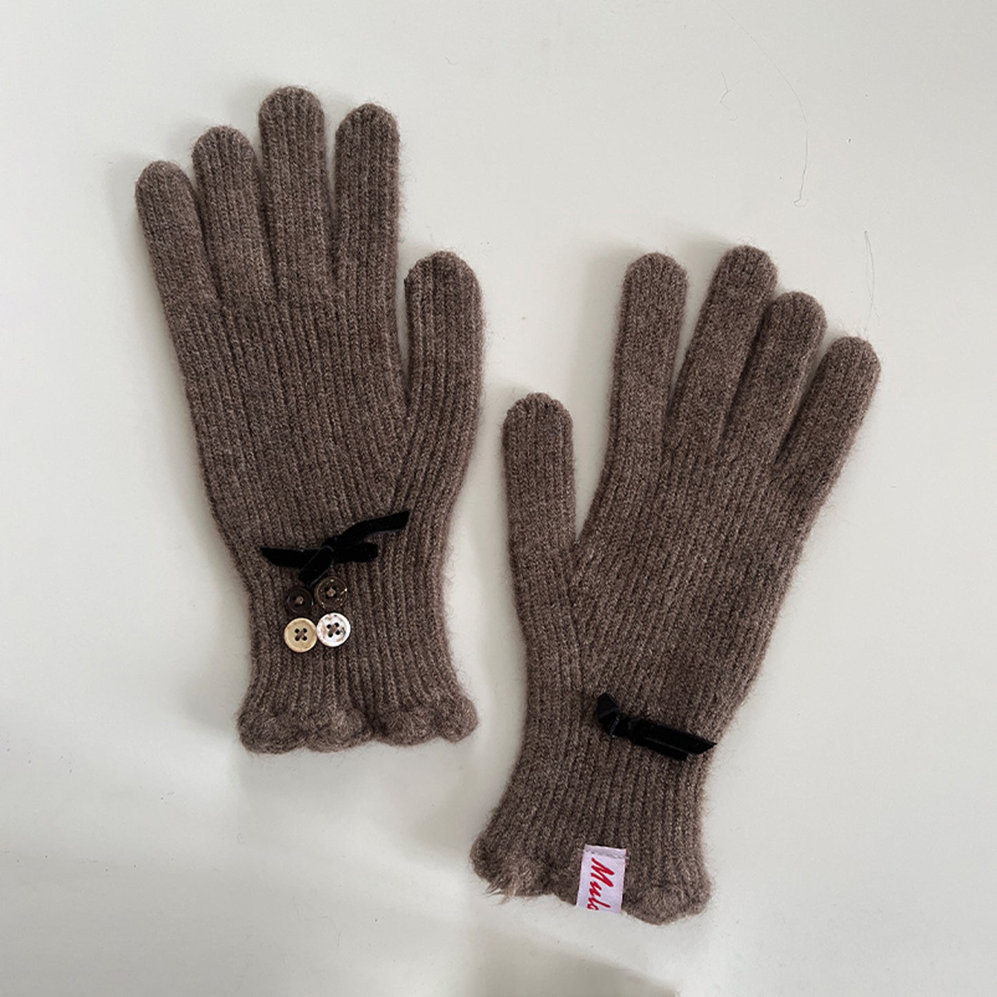 Elegant Touchscreen Knit Gloves with Bow Design