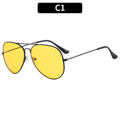 Retro Metal Frame Sunglasses with UV400 Protection
