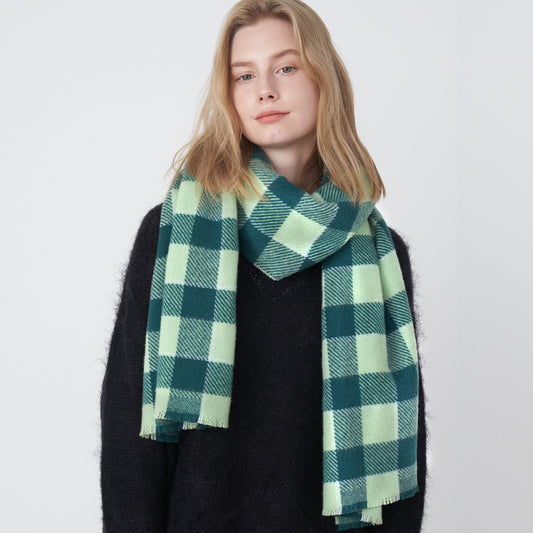 Classic Black And White Checkered Scarf Trendy Knitted Winter Wrap