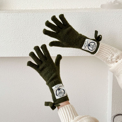 Stylish Knit Gloves with Bow Design and Touchscreen Functionality