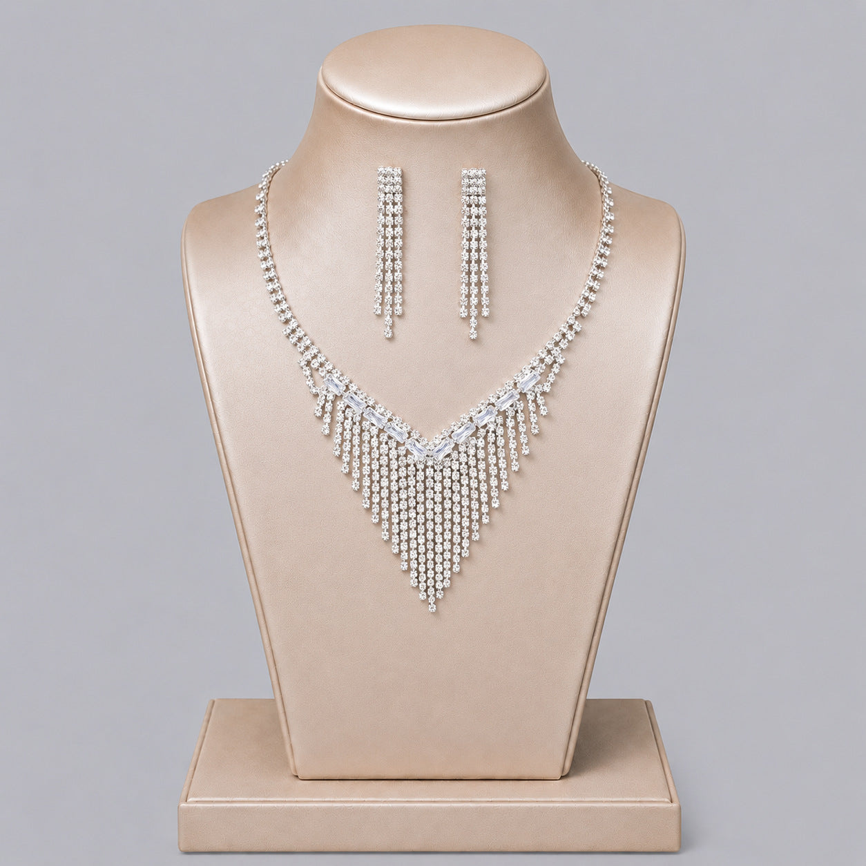 Elegant Crystal Jewelry Set with Necklace and Earrings for Parties