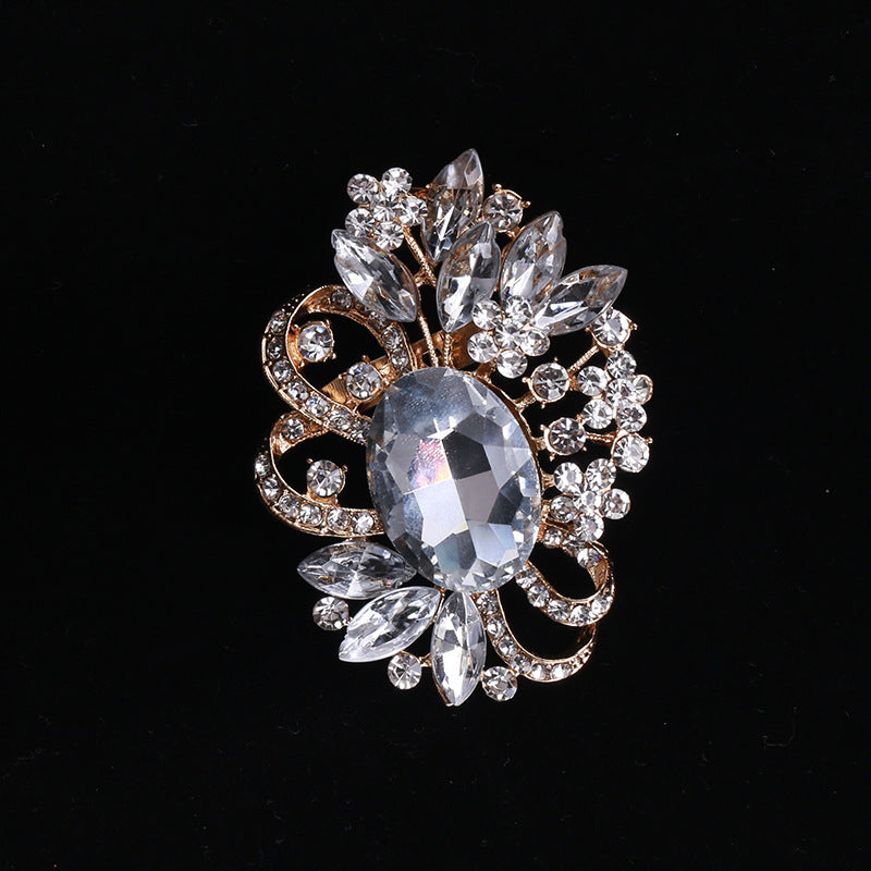 Creative Alloy Cat Brooch Crystal Glass Pin Fashion Accessory