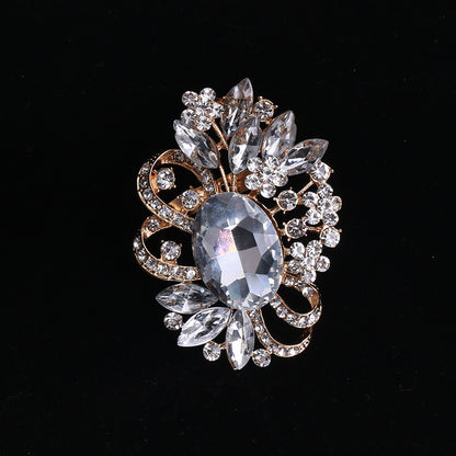 Creative Alloy Cat Brooch Crystal Glass Pin Fashion Accessory