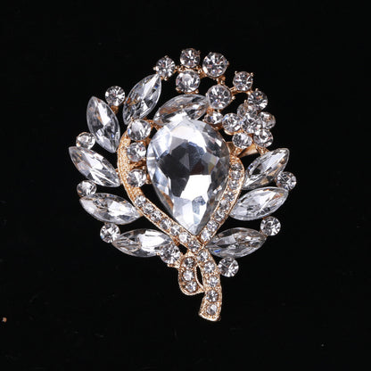 Creative Alloy Cat Brooch Crystal Glass Pin Fashion Accessory