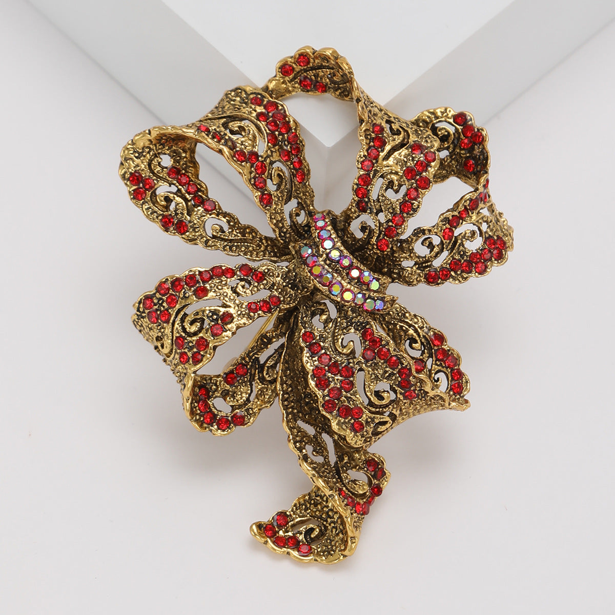 Vintage Rhinestone Bow Brooch Elegant Fashion Accessory