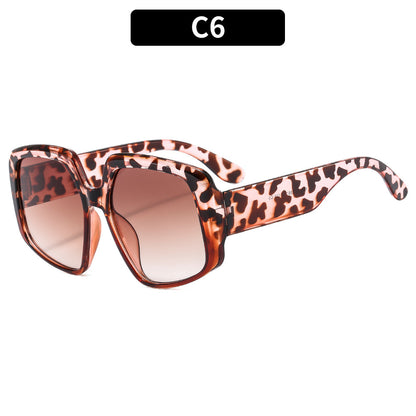 Trendy Oval Frame Sunglasses for Women