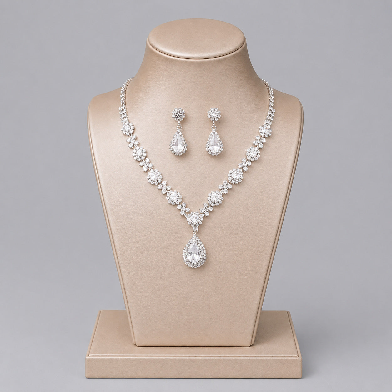 Elegant Crystal Jewelry Set with Necklace and Earrings for Parties