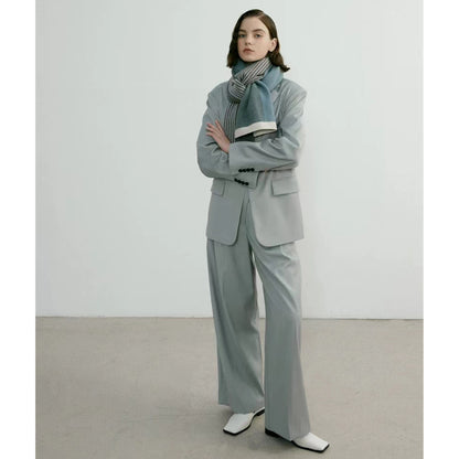 Vintage-Inspired Striped Knit Scarf for All Seasons