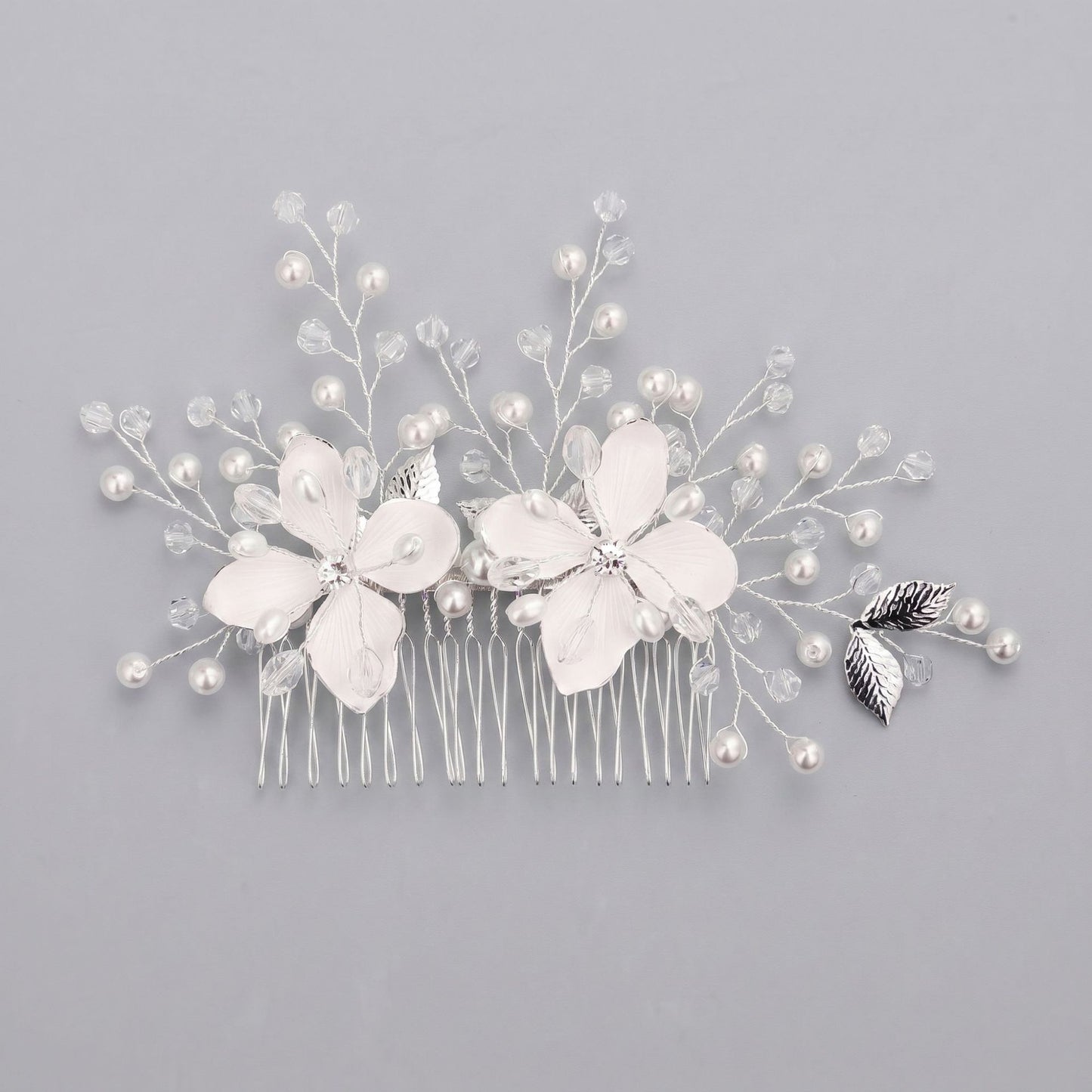 Exquisite Pearl and Crystal Flower Headpiece for Bridal Photoshoots