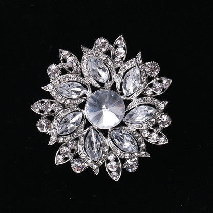 Creative Alloy Cat Brooch Crystal Glass Pin Fashion Accessory