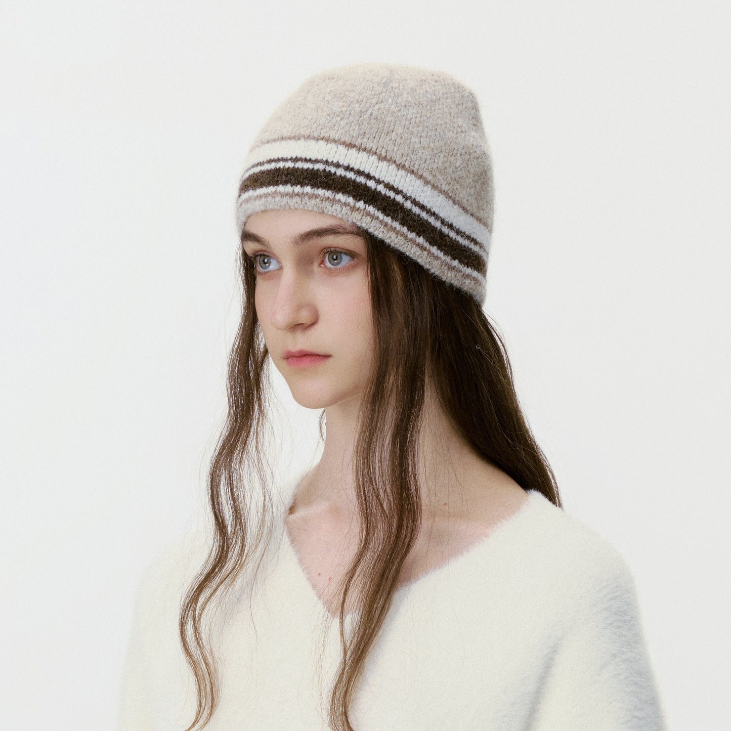 Retro Color Block Knitted Hat & Mittens Set