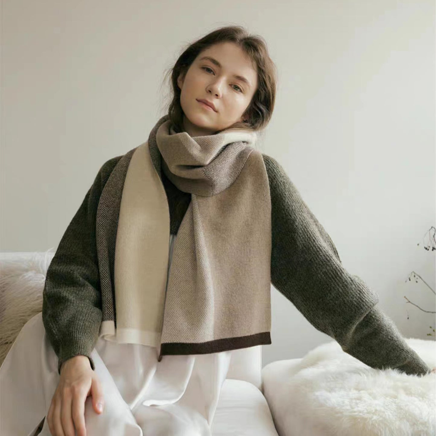 Chic Knitted Scarf with Asymmetrical Checkered Pattern
