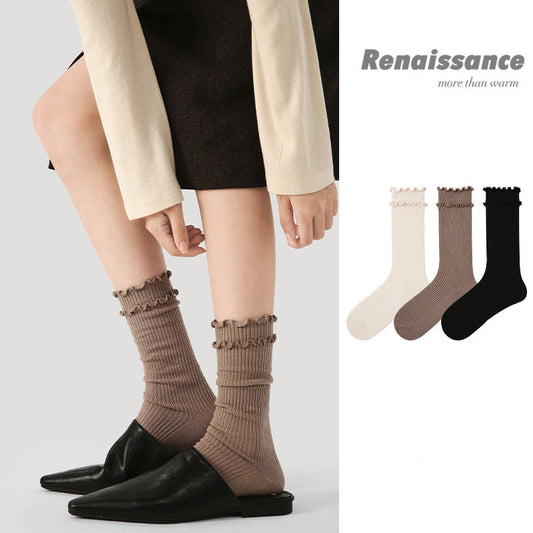 Renaissance Creative Mid Calf Scallop Edge Cotton Socks
