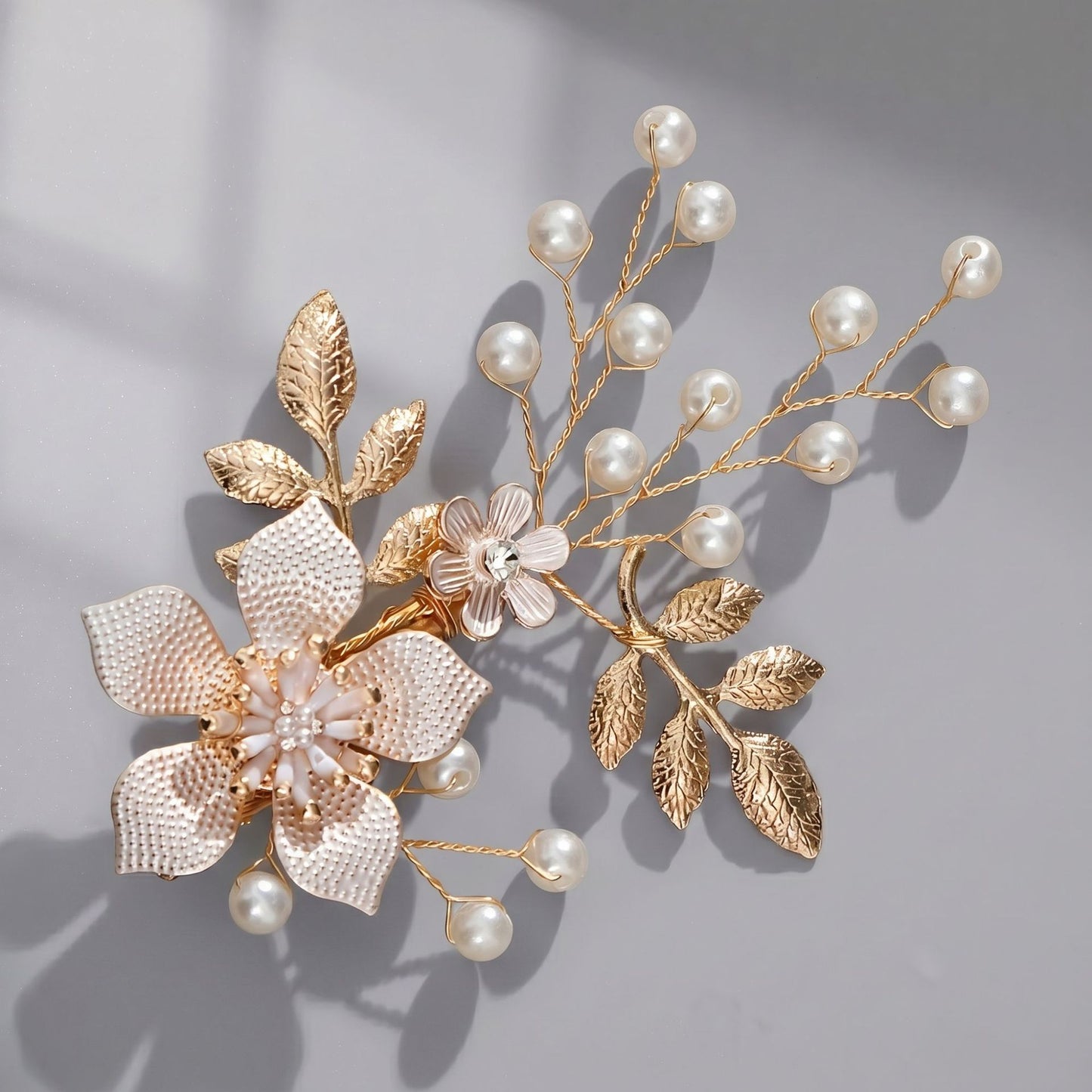 Exquisite Pearl and Crystal Flower Headpiece for Bridal Photoshoots
