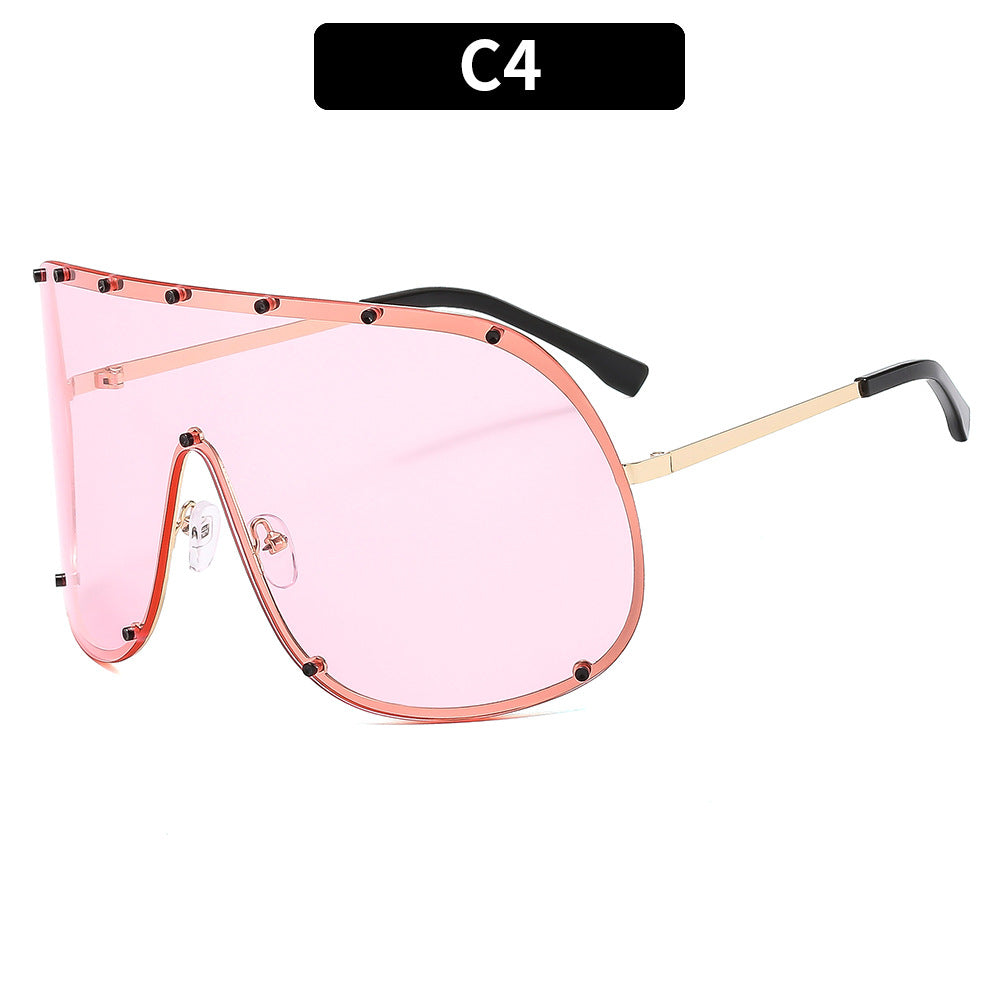 Chic Brown Oversized Sunglasses UV400 Protection