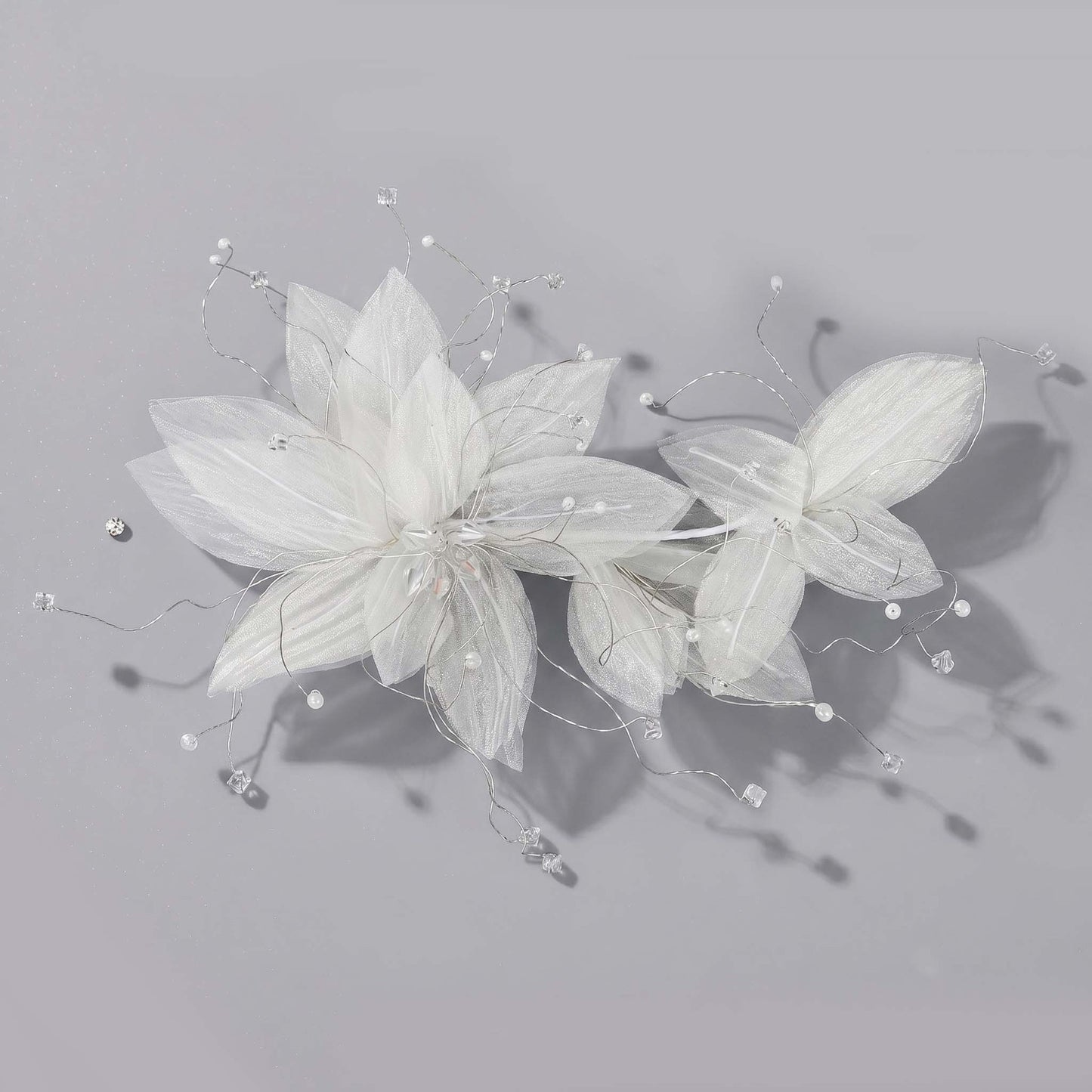 Exquisite Pearl and Crystal Flower Headpiece for Bridal Photoshoots