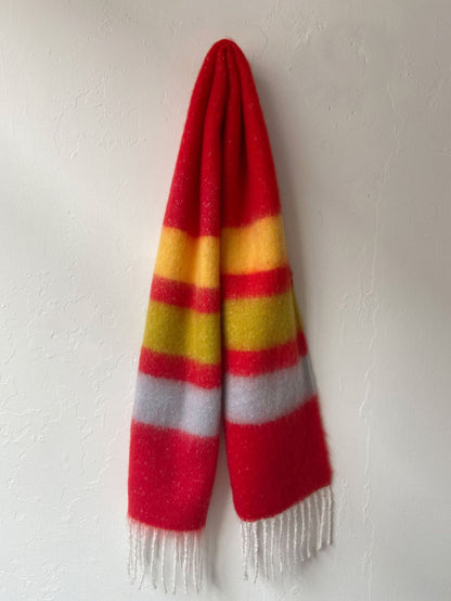 Woven Plaid Scarf for Women – Warm and Stylish
